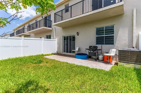 814 SE 19th Street Homestead FL 33034
