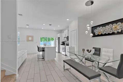 814 SE 19th Street Homestead FL 33034