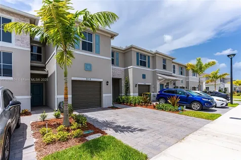 814 SE 19th Street Homestead FL 33034