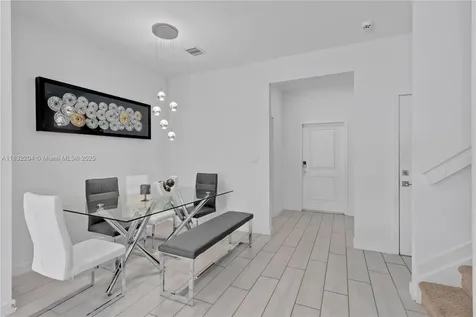 814 SE 19th Street Homestead FL 33034