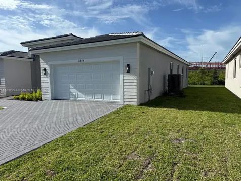 1884 NE 1st Street Homestead FL 33033