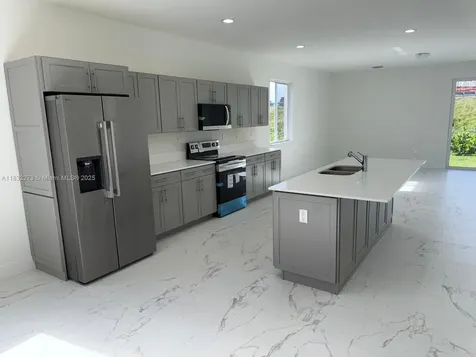 1884 NE 1st Street Homestead FL 33033