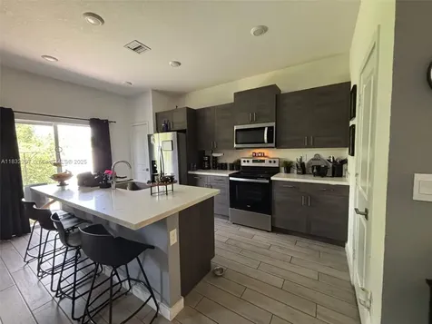 830 SE 19th Street Homestead FL 33034