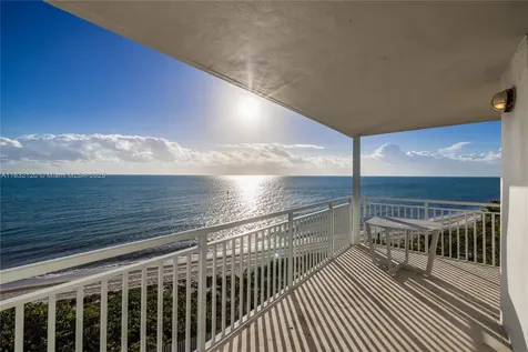 615 Ocean Drive Key Biscayne FL 33149