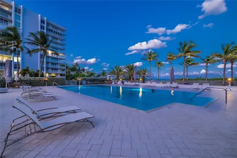 615 Ocean Drive Key Biscayne FL 33149