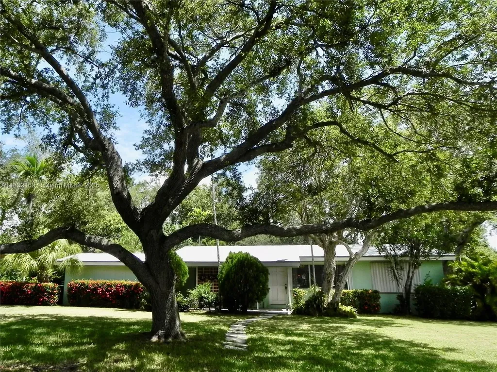 8225 SW 97th Street Miami FL 33156