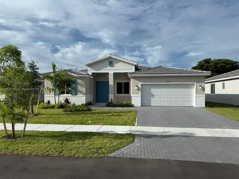 1828 NE 1st Street Homestead FL 33033