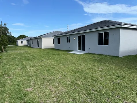 1828 NE 1st Street Homestead FL 33033
