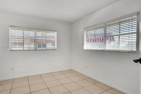 8650 SW 67th Avenue Pinecrest FL 33156