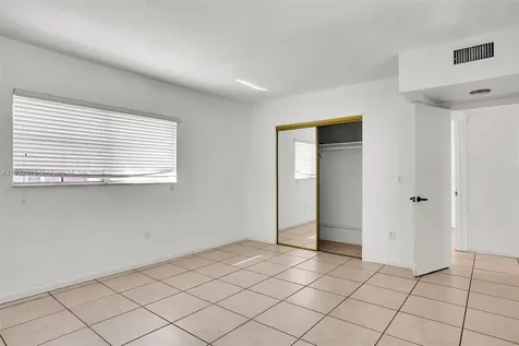 8650 SW 67th Avenue Pinecrest FL 33156