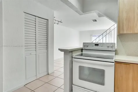 8650 SW 67th Avenue Pinecrest FL 33156