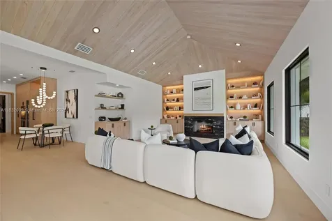 1761 Breakers West Boulevard West Palm Beach FL 33411