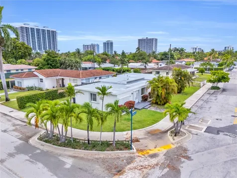 1601 S Treasure Drive North Bay Village FL 33141
