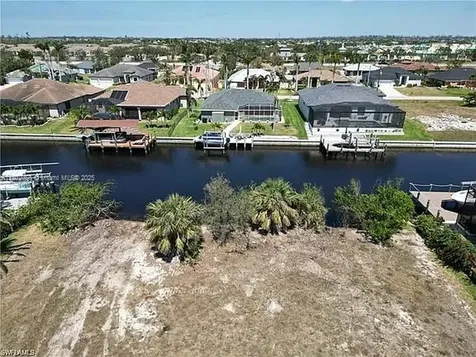 2527 SW 25th Terrace Cape Coral FL 33914