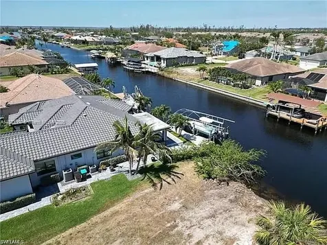 2527 SW 25th Terrace Cape Coral FL 33914