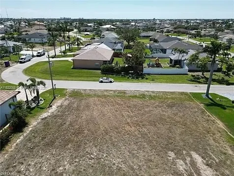 2527 SW 25th Terrace Cape Coral FL 33914