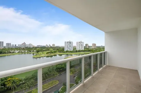 3675 N Country Club Drive Aventura FL 33180