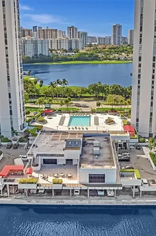 3675 N Country Club Drive Aventura FL 33180