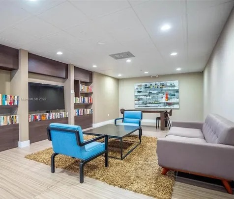 3675 N Country Club Drive Aventura FL 33180