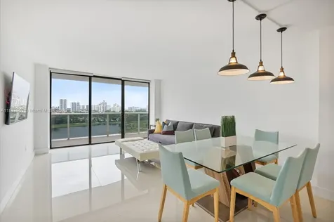3675 N Country Club Drive Aventura FL 33180