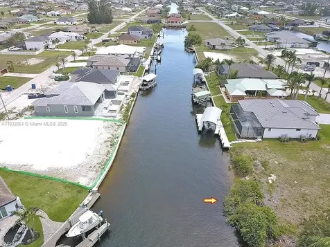1253 NW 39th Avenue Cape Coral FL 33993