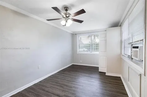 407 S 61st Avenue Hollywood FL 33023