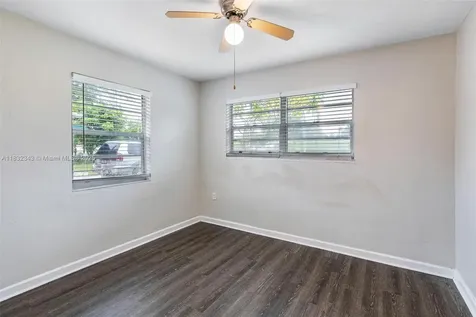 407 S 61st Avenue Hollywood FL 33023