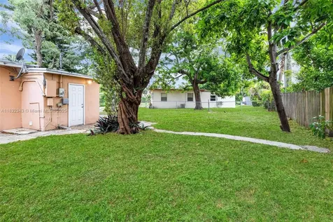 407 S 61st Avenue Hollywood FL 33023