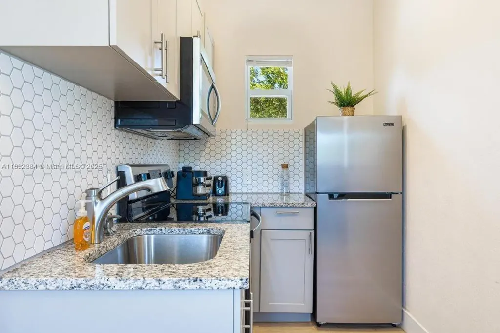 505 SE 20th Street Fort Lauderdale FL 33316