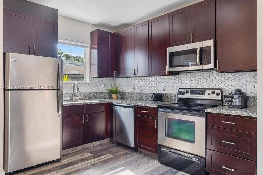 505 SE 20th Street Fort Lauderdale FL 33316