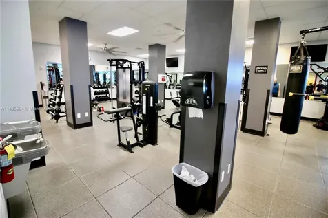 2501 S Ocean Drive Hollywood FL 33019