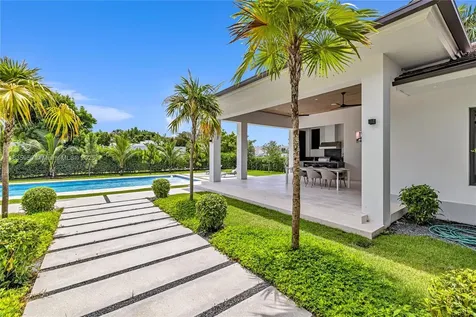 7699 SW 118th Street Pinecrest FL 33156