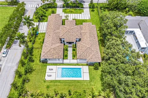 7699 SW 118th Street Pinecrest FL 33156