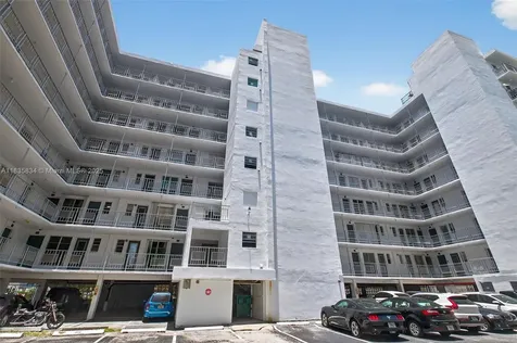 1340 Lincoln Road Miami Beach FL 33139