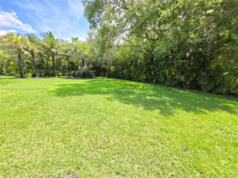 7895 SW 122nd Street Pinecrest FL 33156