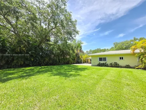 7895 SW 122nd Street Pinecrest FL 33156