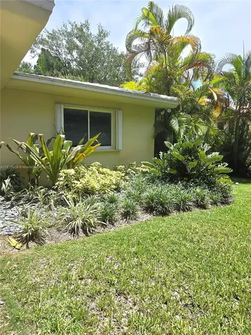 7895 SW 122nd Street Pinecrest FL 33156