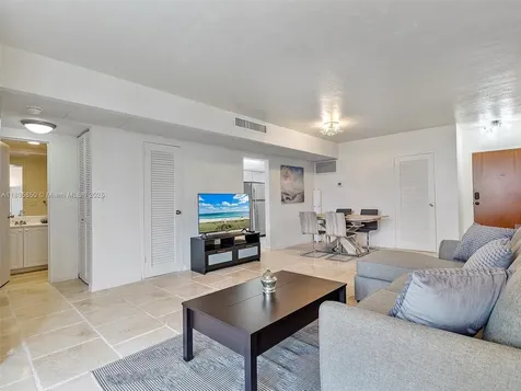 3801 S Ocean Drive Hollywood FL 33019