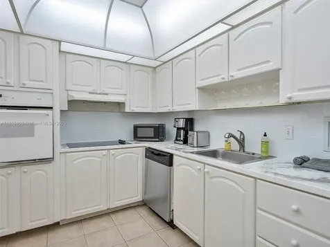 3801 S Ocean Drive Hollywood FL 33019