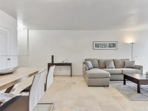 3801 S Ocean Drive Hollywood FL 33019