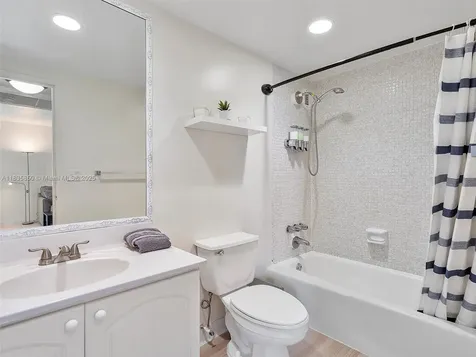 3801 S Ocean Drive Hollywood FL 33019