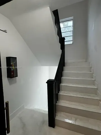 444 Ponce De Leon Boulevard Coral Gables FL 33134