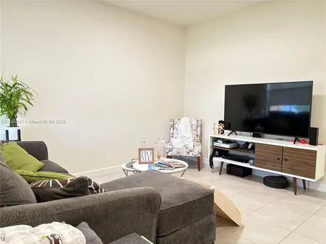 3482 W 114th Terrace Hialeah FL 33018