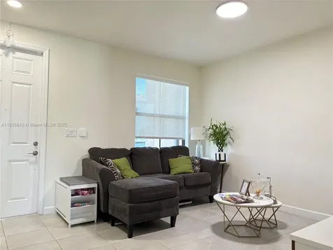 3482 W 114th Terrace Hialeah FL 33018