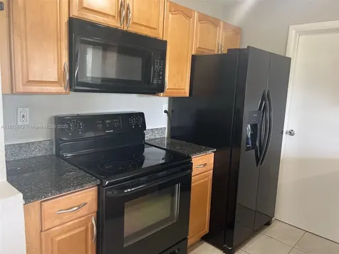 6837 NW 28th Street Sunrise FL 33313