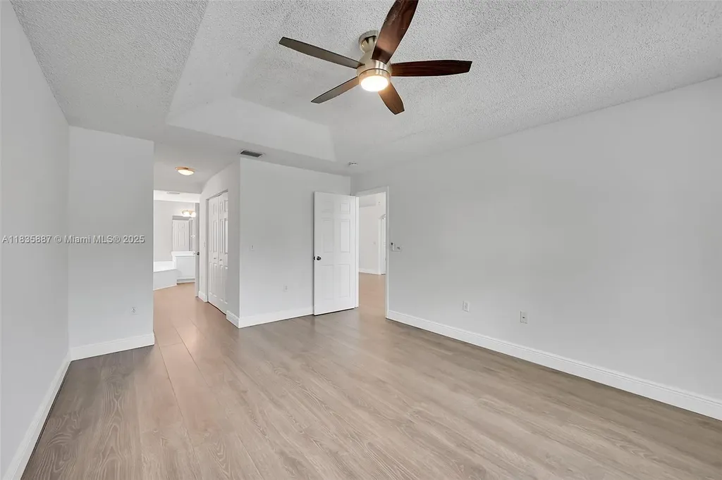 5382 NW 120th Avenue Coral Springs FL 33076