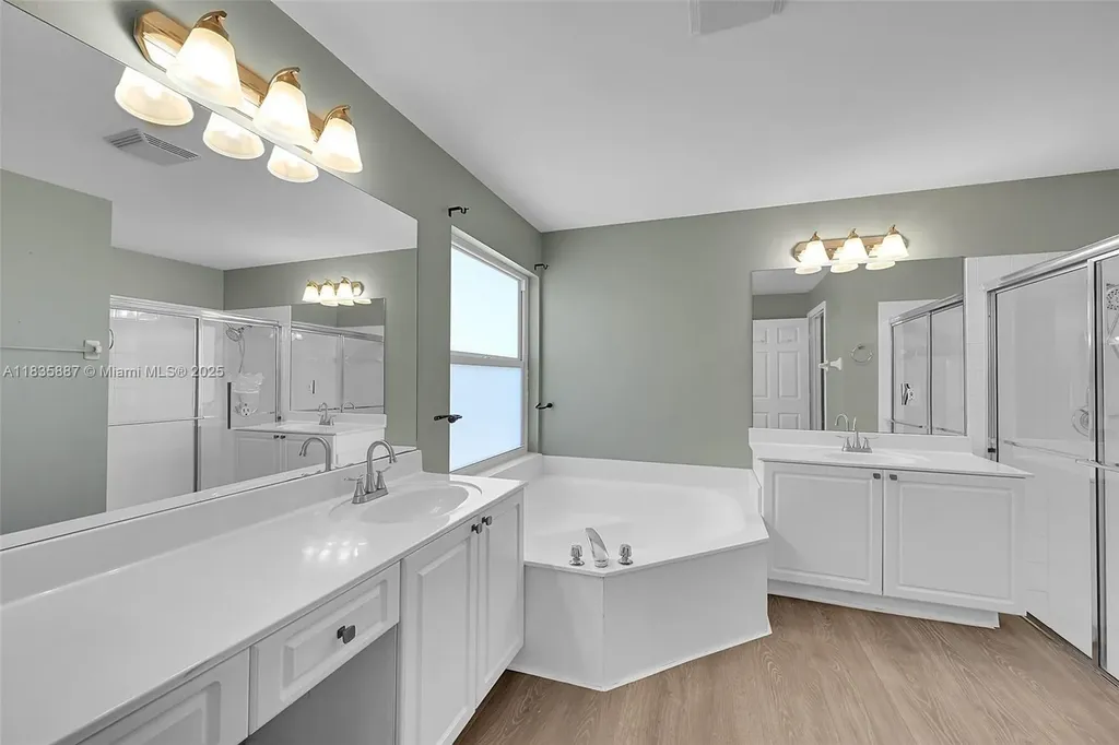 5382 NW 120th Avenue Coral Springs FL 33076