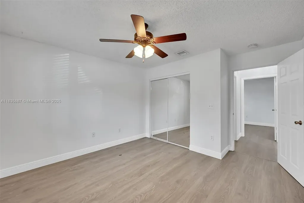 5382 NW 120th Avenue Coral Springs FL 33076