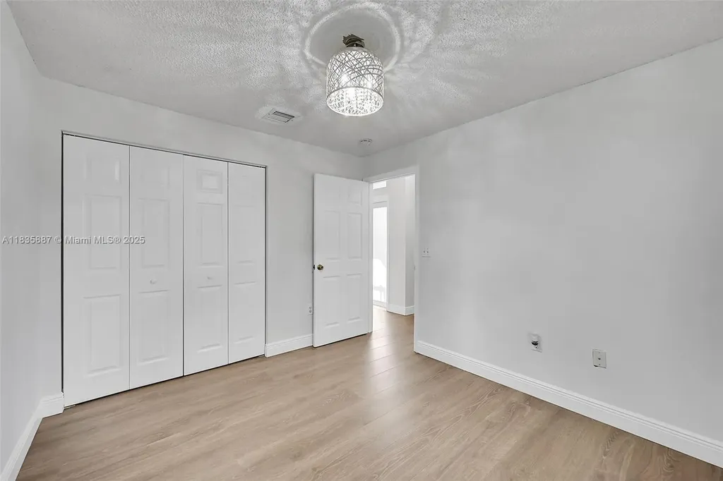 5382 NW 120th Avenue Coral Springs FL 33076