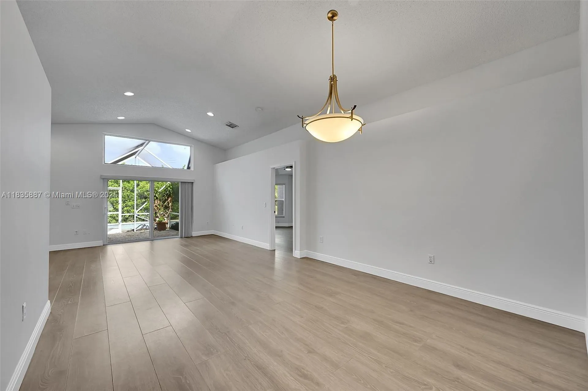 5382 NW 120th Avenue Coral Springs FL 33076